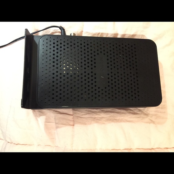 NETGEAR Cable Modem Router Model C3700v2 N600 Wireless WiFi DOCSIS 3.0 2-Port - Picture 12 of 14